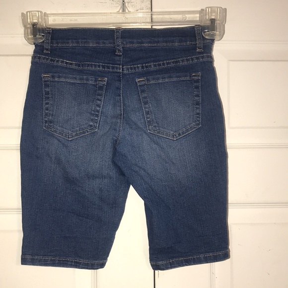 Girl’s Place Bermuda Shorts - Picture 4 of 7